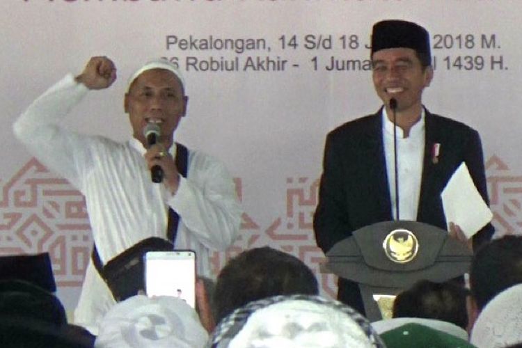 Apdal dan Presiden Jokowi saat berada di Muktamar XII Jatman di Kabupaten Pekalongan, Jawa Tengah, Senin (15/01/2018)