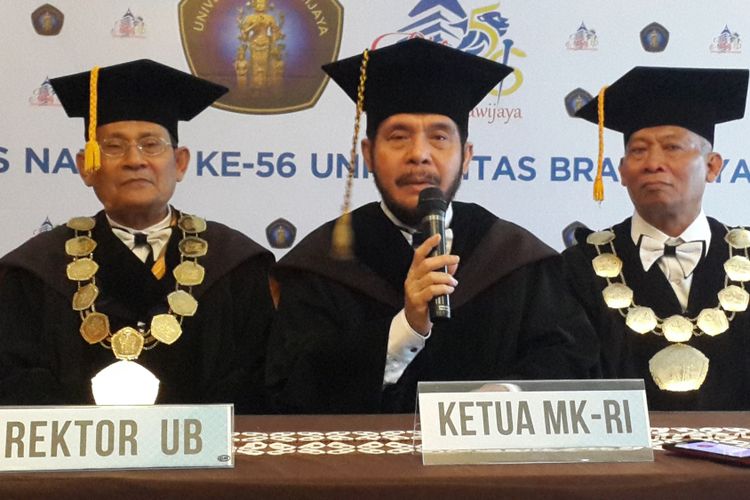 Ketua Mahkamah Konstitusi (MK) Anwar Usman saat menghadiri Dies Natalis ke-56 Universitas Brawijaya, Kota Malang, Sabtu (5/1/2019)