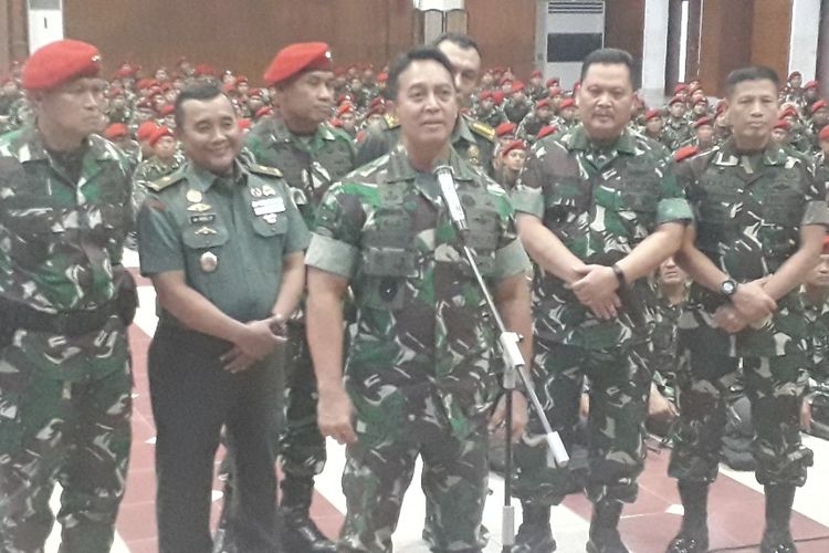Kepala Staf Angkatan Darat Jenderal TNI Andikan Perkasa dalam konferensi pers di Markas Kopassus, Senin (20/5/2019).