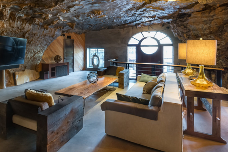 Beckham Creek Cave House