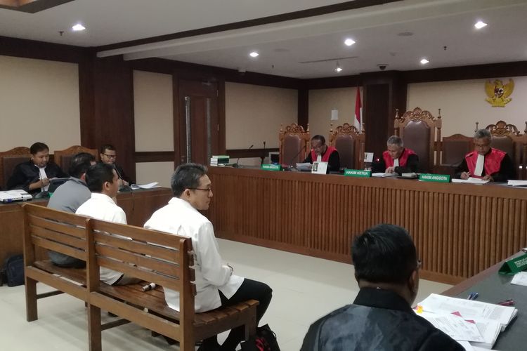Sidang lanjutan pemeriksaan saksi untuk terdakwa anggota Komisi XI DPR Sukiman di Pengadilan Tindak Pidana Korupsi, Jakarta, Senin (9/9/2019).
