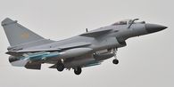 Saham Perusahaan Jet Tempur China J-10C Meroket Usai “Kalahkan” Rafale Buatan Perancis