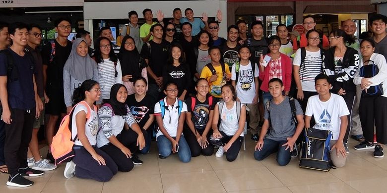 Tim renang DKI menuju  Festival Akuatik Indonesia 2018 (FAI) di Surabaya  yang akan digelar di  Kolam renang KONI Surabaya pada 16-19 April 2018. 
