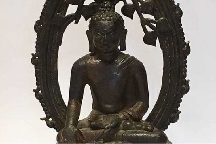 Patung berbahan perunggu ini merupakan satu dari 14 patung yang dicuri dari Museum Arkeologi Nalanda, India pada 1961.