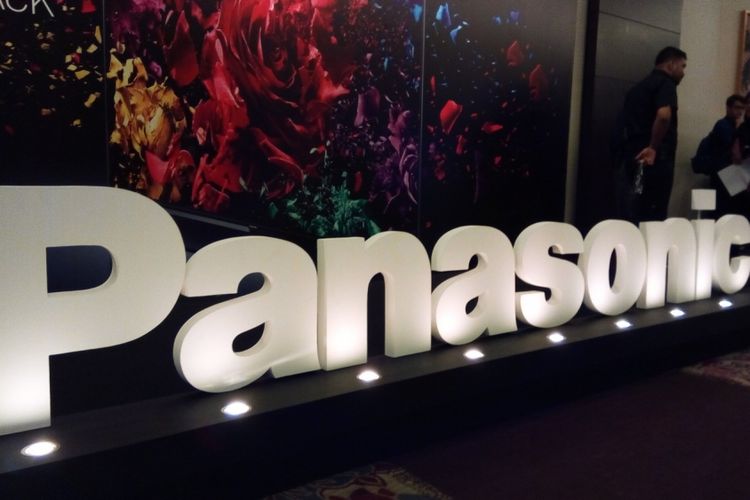 Logo Panasonic. Pada 2018, Panasonic Corporation merayakan HUT ke-100. Pad tahun yang sama, Panasonic Corporation dan  Gobel Group Indonesia merayakan HUT ke-58 bekerja sama di Indonesia. 
