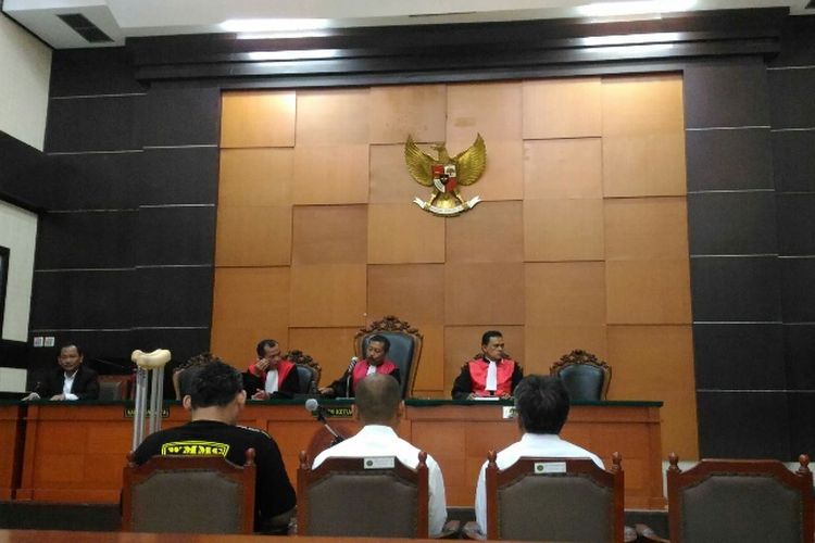 Sidang lanjutan perkara pidana perampokan dan pembunuhan di Pulomas dengan agenda pembacaan pleidoi atau pembelaan dari tiga terdakwa di PN Jakarta Timur, Selasa (3/10/2017).