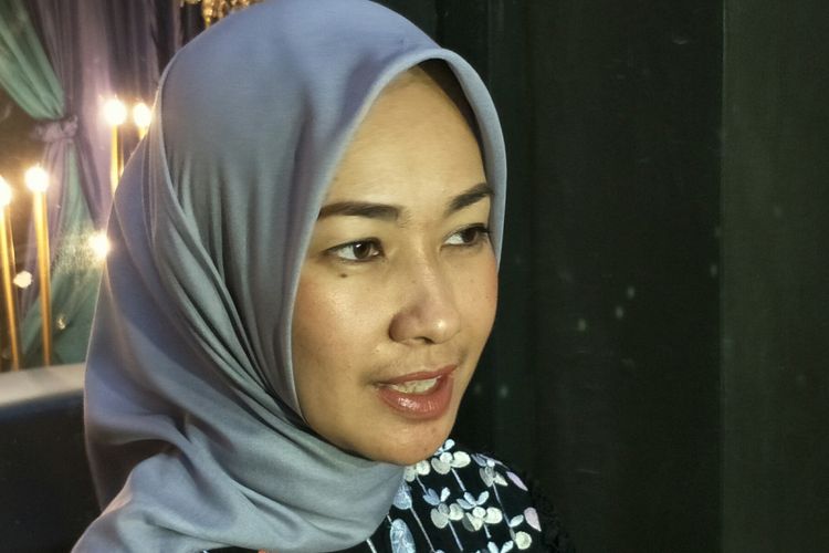 Presenter dan artis sinetron Alya Rohali saat ditemui dalam sebuah acara buka puasa bersama di kawasan Kebayoran Baru,  Jakarta Selatan, Senin (13/5/2019).