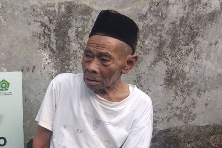 Mbah Suparno, pegawai Masjid Istiqlal yang dapat hadiah rumah dari Kementerian Agama ditemui di rumahnya di Kemayoran, Jakarta Pusat, Senin (7/1/2019).