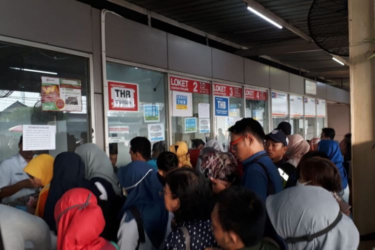 Stasiun Bekasi.