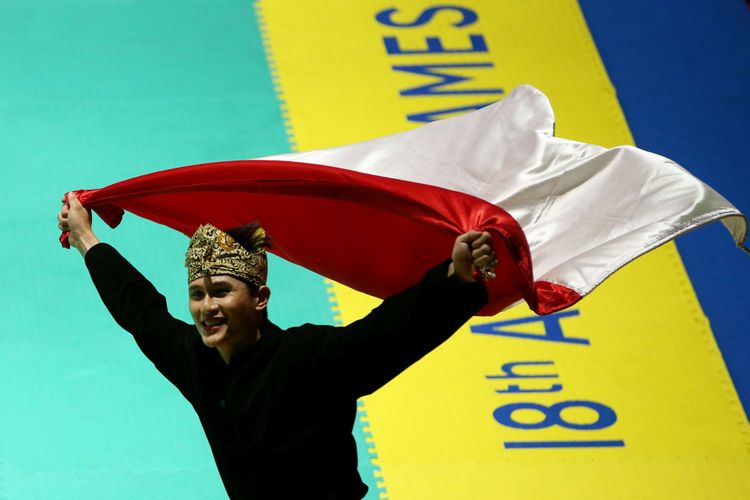 Pesilat andalan Indonesia, Sugianto, menyabet medali emas nomor seni perorangan putra dalam laga final yang berlangsung di Padepokan Pencak Silat Taman Mini Indonesia Indah, Jakarta, Rabu (29/8/2018).