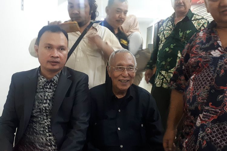Politikus Partai Gerindra, Permadi Satrio Wiwoho atau biasa dikenal Permadi (74) di Polda Metro Jaya, Senin (20/5/2019).