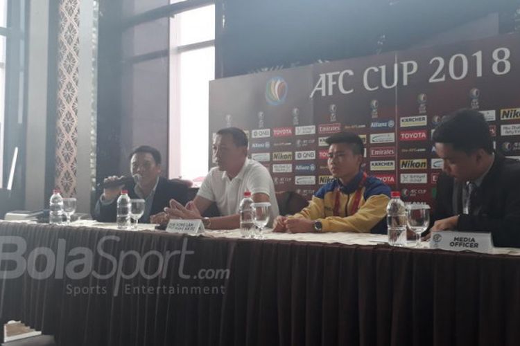Konferensi pers Persija Jakarta vs Song Lam Nghe An FC di Jakarta, Selasa (13/3/2018).