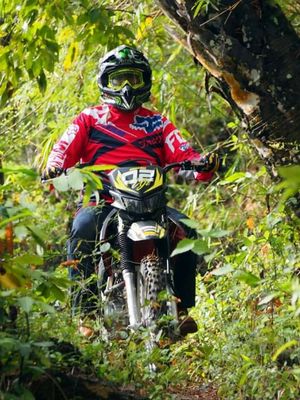 Wakil Bupati Sumenep Ahmad Fauzi dan motor trail Honda CRF 150 cc miliknya.