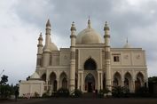 Di Malang, Ada Masjid yang Disebut Mirip Taj Mahal