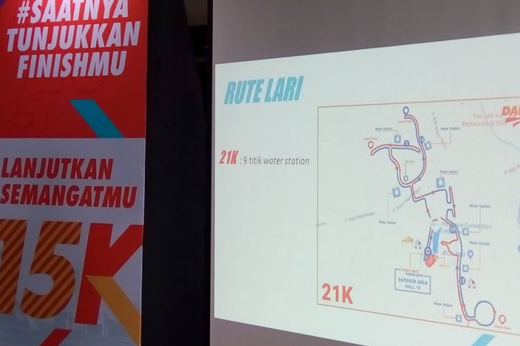 Pelaksanaan Danamon Run 2018 dilaksanakan pada 25 November 2018 untuk memperingati Hari Kesehatan Nasional yang diperingati setiap tanggal 12 November. Pada penyelenggaraan Danamon Run 2018, tersedia jarak tempuh 21 kilometer (K) atau disebut juga half marathon.