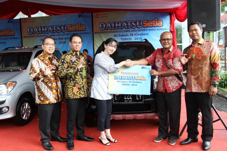 Daihatsu serahkan tiga unit rekondisi di Bandung