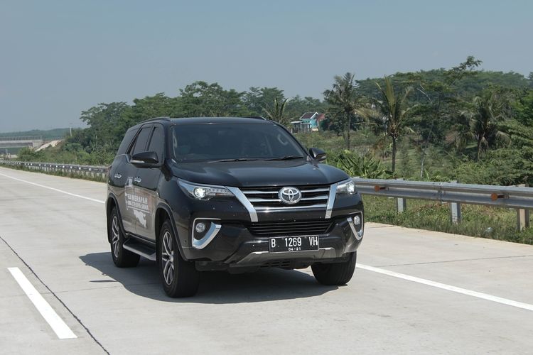 Merapah Trans Jawa 4 bersama Toyota Fortuner VRZ 4X4