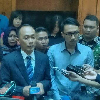 Direktur Jenderal Dinas Kependudukan dan Pencatatan Sipil (Dukcapil) Kementerian Dalam Negeri Zudan Arif Fakrulloh saat memberikan keterangan seusai bertemu pemilik akun Twitter @Hendralm, di Pusdiklat Kepemimpinan LAN RI, Pejompongan, Jakarta Pusat, Kamis (1/8/2019). 