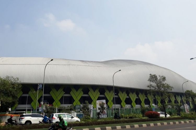 Tampak dari luar Stadion Patriot Candrabhaga, Jalan Jenderal Ahmad Yani, Kota Bekasi.
