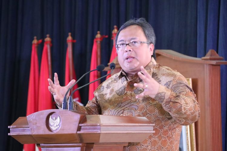 Menteri PPN/Bappenas Bambang Brodjonegoro saat menyampaikan sambutannya dalam “Dialog Nasional Pemindahan Ibu Kota Negara ke-III” , yang diselenggarakan di Ruang Rapat DH 1-5 Bappenas, pada Kamis (1/8).