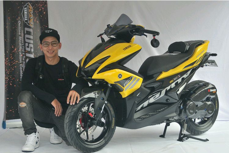 Modifikasi Yamaha Aerox 155 terbaik di final CustoMaxi