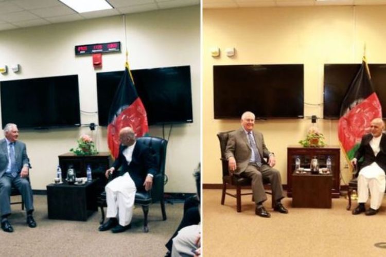 Kedua foto ini sama-sama memperlihatkan pertemuan Menlu AS Rex Tillerson dan Presiden Afganistan Ashraf Ghani. Namun, ada beberapa perbedaan yang menimbulkan pertanyaan.