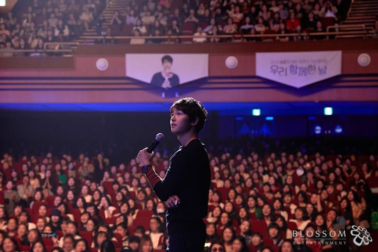 Bintang drama asal Korea Selatan Song Joong Ki menggelar fan meeting di Grand Peace Palace di Universitas Kyung Hee, Seoul, Sabtu (1/9/2018). Acara itu digelar untuk memperingati 10 tahun kariernya di dunia hiburan.
