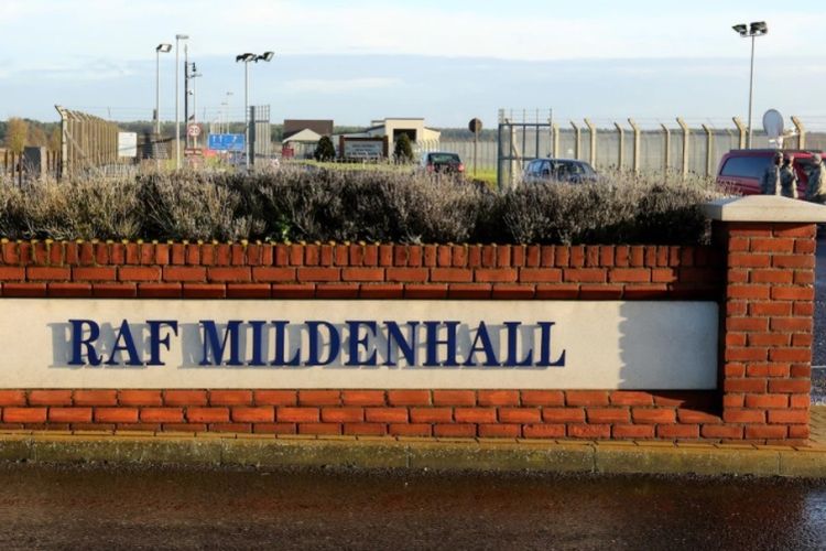 Pangkalan Angkatan Udara AS RAF Mildenhall di Suffolk, Inggris mendapat ancaman dari seorang pengemudi mobil yang mencoba menerobos masuk pada Senin (18/12/2017) siang.