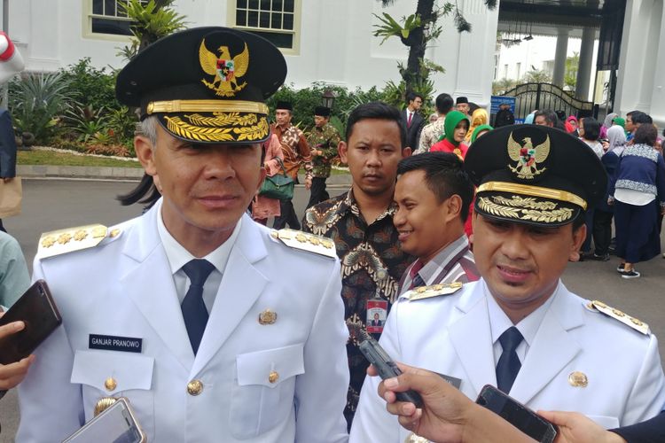 Gubernur dan Wakil Gubernur Jawa Tengah Ganjar Pranowo dan Taj Yasin usai dilantik Presiden Jokowi di Istana Negara, Jakarta, Rabu (5/9/2018).