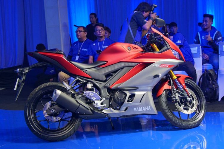 Yamaha memperkenalkan R25 dan R3 terbaru