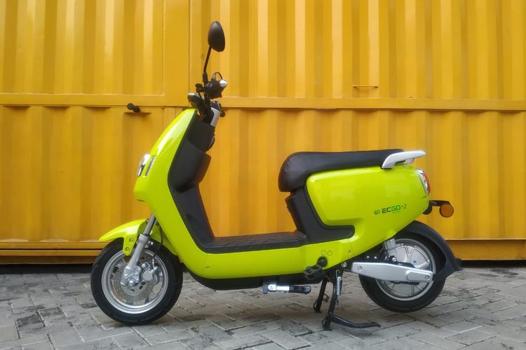 Sepeda motor listrik EC-GO II