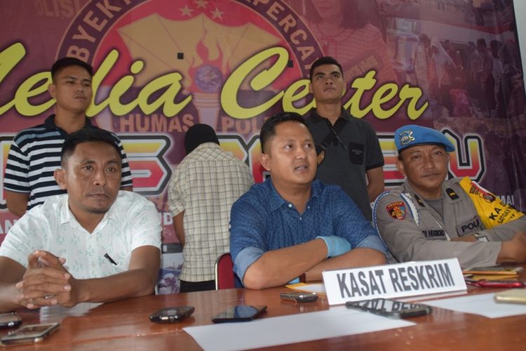 Satuan Reskrim Polres Baubau, Sulawesi Tenggara, berhasil membekuk seorang pelaku penikaman berinisial FR di rumahnya di Kelurahan Katobengke, Kecamatan Betoambari Kota Baubau.