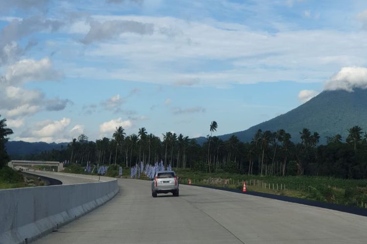Jalan Tol Manado-Bitung