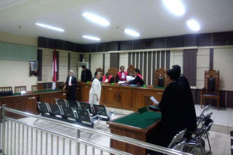 Terdakwa kasus pungutan liar di BPN Kota Semarang divonis 6 tahun dalam sidang di Pengadilan Tipikor Semarang, Senin (24/9/2018) malam.