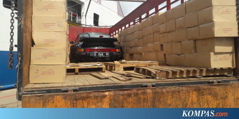 Mobil Porsche Diselundupkan dengan Ditumpuk Kardus
