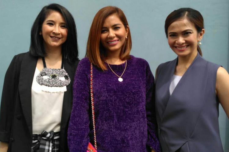 (dari kiri) Novita Angie, Meisya Siregar, dan Ersa Mayori saat ditemui usai tampil di salah satu acara stasiun televisi swasta di kawasan Mampang, Jakarta Selatan, Jumat (25/1/2019).