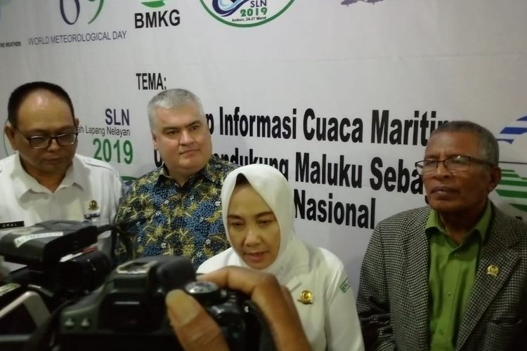 KEpala Badan Meterologi Klimatologi dan Geofisika (BMKG) Dwikorita Karnawati saat membuka Sekolah Lapang Nelayan (SLN) di Kota Ambon, Senin (25/3/2019)