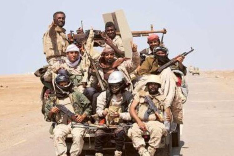 Foto dokumen yang memperlihatkan pasukan Yaman saat berada di dekat Al Mocha, Yaman selatan.