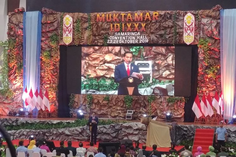 Presiden Joko Widodo menghadiri Muktamar XXX IDI di Jakarta, Kamis (25/10/2018).