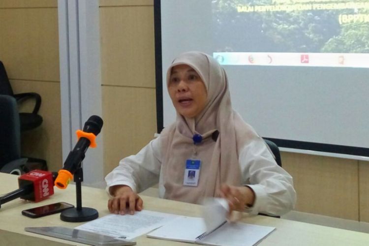 Kepala BPPTKG Yogyakarta, Hanik Humaida saat jumpa pers terkait aktivitas Gunung Merapi