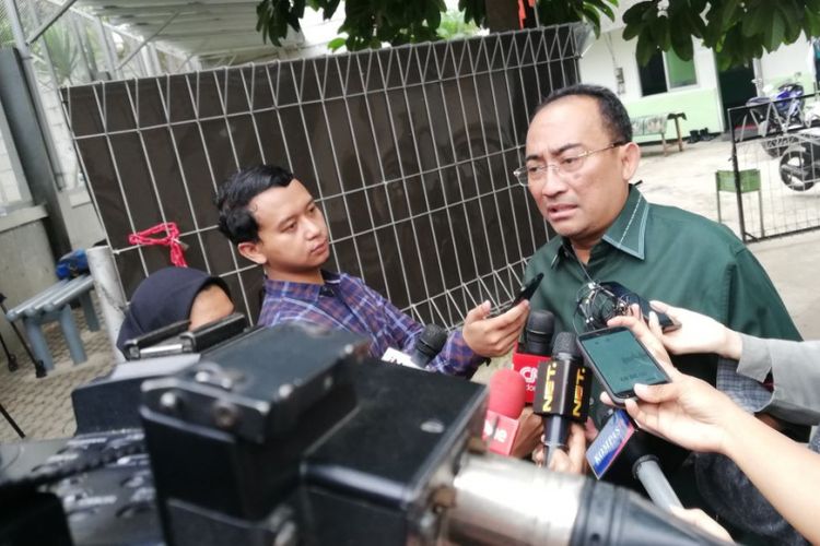 Kuasa hukum terpidana kasus korupsi proyek KTP elektronik Setya Novanto, Firman Wijaya 
