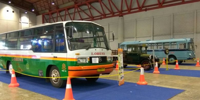 Sejumlah bus klasik yang akan ditampilkan dalam pameran bertajuk Indonesia Classic N Unique Bus 2017 yang diadakan di Hall B dan C, JIExpo Kemayoran, Jakarta Pusat pada Rabu (29/3/2017) hingga Sabtu (1/4/2017). 