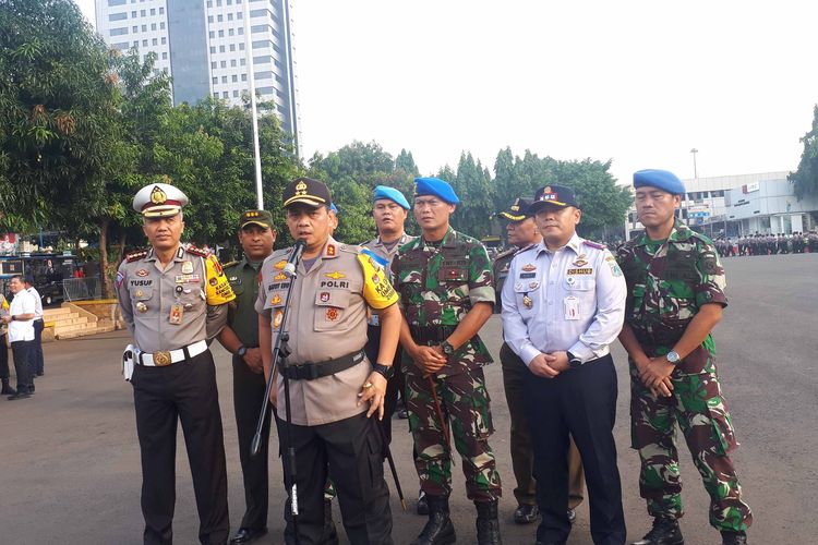 Kapolda Metro Jaya Irjen Gatot Eddy Pramono usai apel operasi keselamatan 2019 di Lapangan Promoter Polda Metro Jaya, Jakarta Selatan, Senin (29/4/2019).