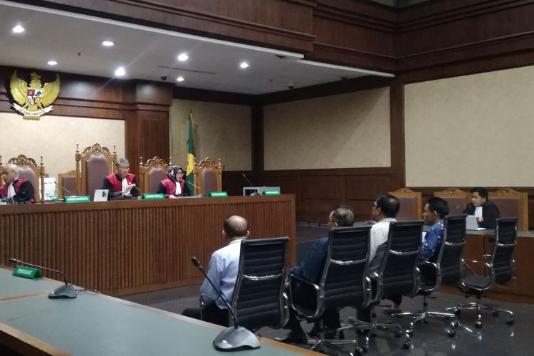 Sidang lanjutan kasus dugaan suap terhadap empat anggota Komisi B DPRD Kalteng di Pengadilan Tipikor Jakarta, Rabu (19/6/2019)