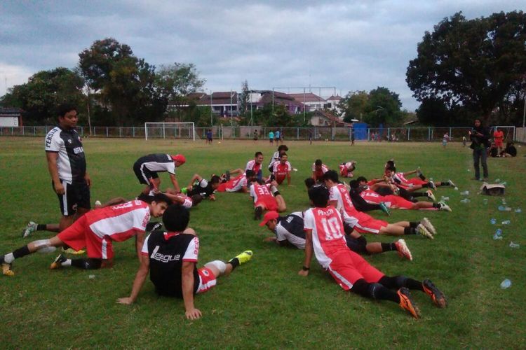 Tim Persija Jakarta latihan di Lapangan Samudra, Kuta, jelang pertandingan menghadapi Bali United. 