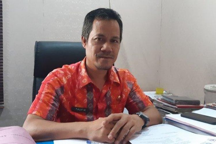 Sekretariat Dewan Perwakilan Rakyat Daerah (DPRD) Kota Batam menganggarkan belanja Jas senilai Rp 187.500.000 untuk acara pelantikan periode 2019-2024. Demikian hal ini diungkapkan oleh Kabag Humas DPRD Kota Batam, Taufik. 
