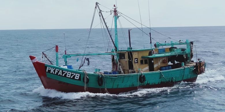 Kementerian Kelautan dan Perikanan (KKP) kembali berhasil menangkap kapal ikan asing (KIA) yang melakukan penangkapan ikan secara ilegal (illegal fishing) di Wilayah Pengelolaan Perikanan Negara Republik Indonesia (WPP-NRI).  6 KIA asing tersebut terdiri dari 4 KIA asal Vietnam dan 2 KIA asal Malaysia.