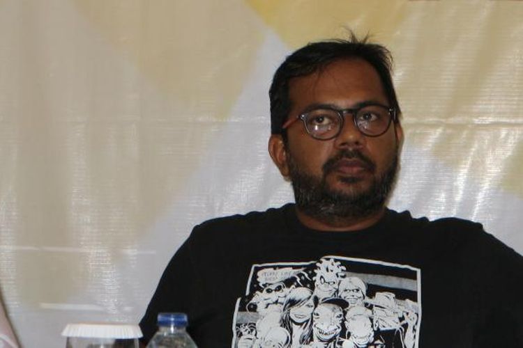 Haris Azhar saat menjadi Koordinator Komisi untuk Orang Hilang dan Korban Tindak Kekerasan, dalam diskusi di Kantor Setara Intstitute, Jakarta, Jumat (10/2/2017).