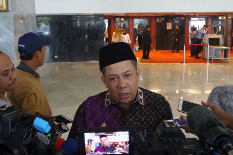 Wakil Ketua DPR RI Fahri Hamzah di Kompleks Parlemen, Senayan, Jakarta, Selasa (4/7/2017).