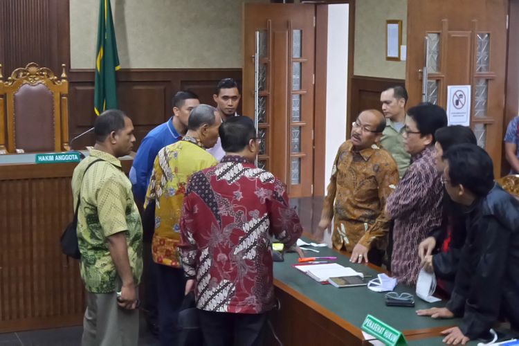 Sidang putusan kasus korupsi pengadaan Kartu Tanda Penduduk berbasis elektronik (e-KTP) di Pengadilan Tipikor Jakarta, Kamis (20/7/2017).